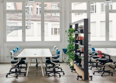 dancing-wall-VITRA-amenagement-interieur-mobilier-cloison-mobile-duoconcept